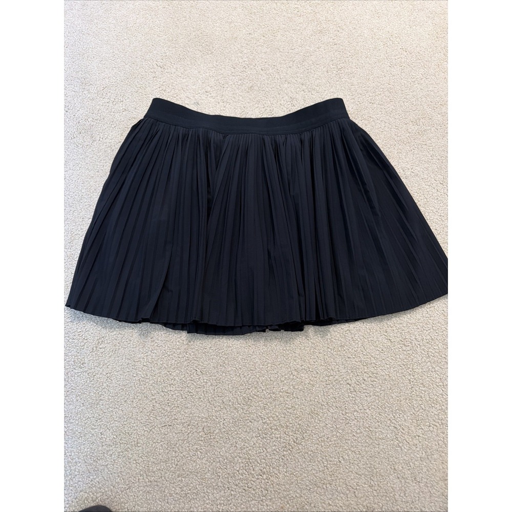 EUC GapFit Women's Pleated Skort – BLACK –Size LARGE –Athletic Tennis Skirt - Picture 5 of 7